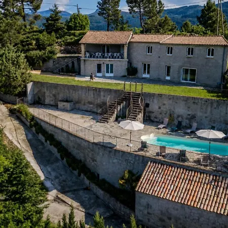 L'art Des Cles - En Pierre Avec Piscine Privee
