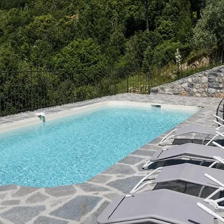 L'art Des Cles - En Pierre Avec Piscine Privee * Pont-de-Labeaume
