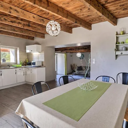 Villa L'art Des Cles - En Pierre Avec Piscine Privee