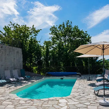 L'art Des Cles - En Pierre Avec Piscine Privee *